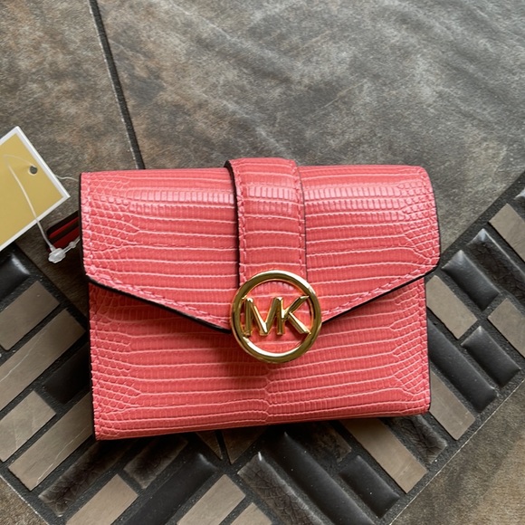 MICHAEL KORS CARMEN MEDIUM FLAP LOGO BIFOLD WALLET GRAPEFRUIT - Picture 8 of 16